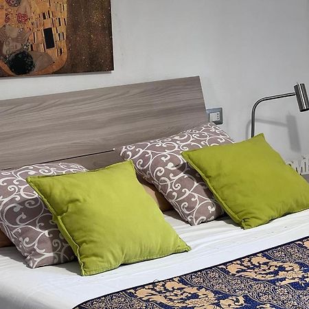 Апартаменты Casa Di Tata Треццо-сулл'Адда Экстерьер фото